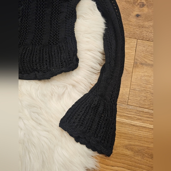 Vintage Black Lace-Up Women's Sweater With Cami - Picture 2 of 9